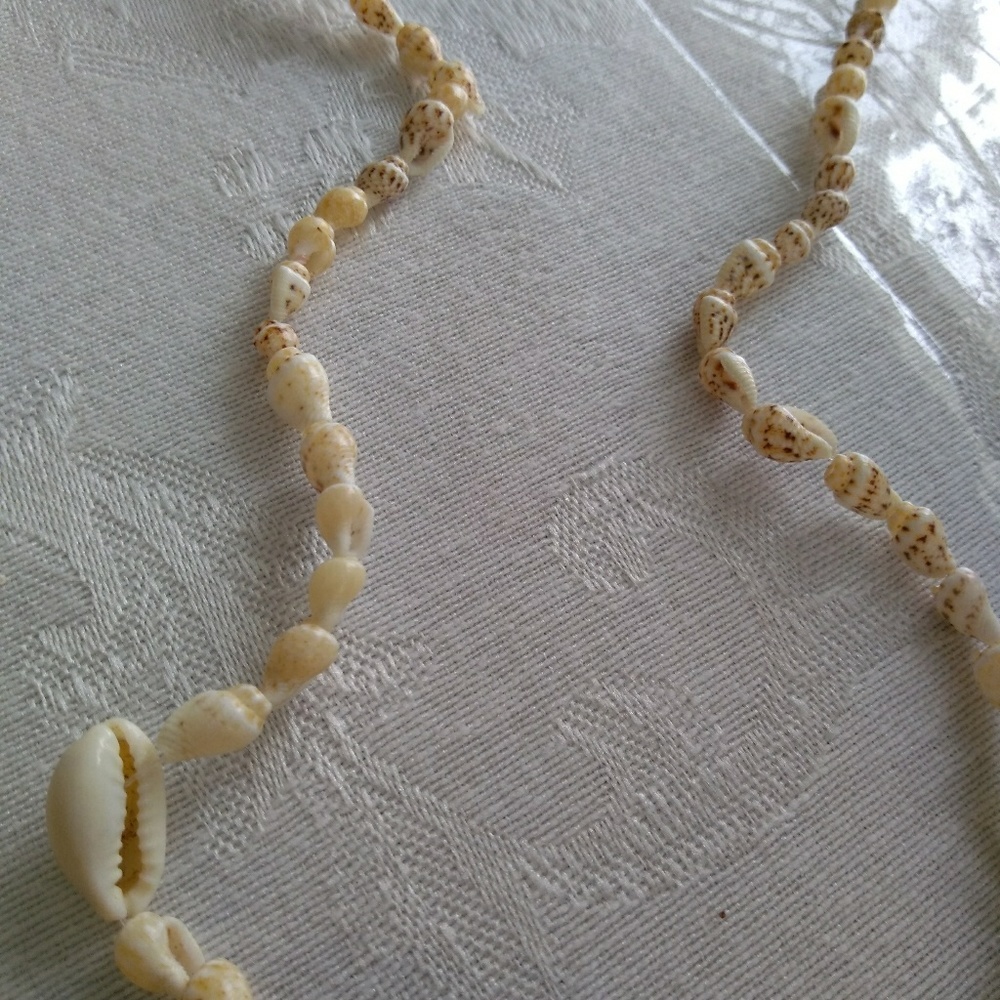 Long Single Stranded Shell Necklace - image 3